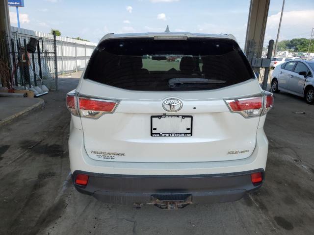 Photo 6 from auction – 2015 TOYOTA HIGHLANDER with VIN 5TDJKRFH9FS135807