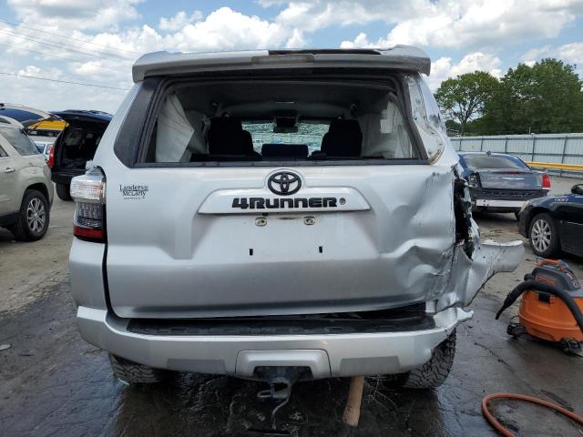 Photo 6 from auction – 2015 TOYOTA 4RUNNER SR with VIN JTEBU5JR8F5236121