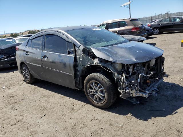 Photo 4 from auction – 2017 TOYOTA PRIUS PRIM with VIN JTDKARFP0H3025103