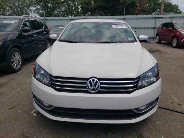 Photo 5 from auction – 2015 VOLKSWAGEN PASSAT S with VIN 1VWAT7A30FC112265