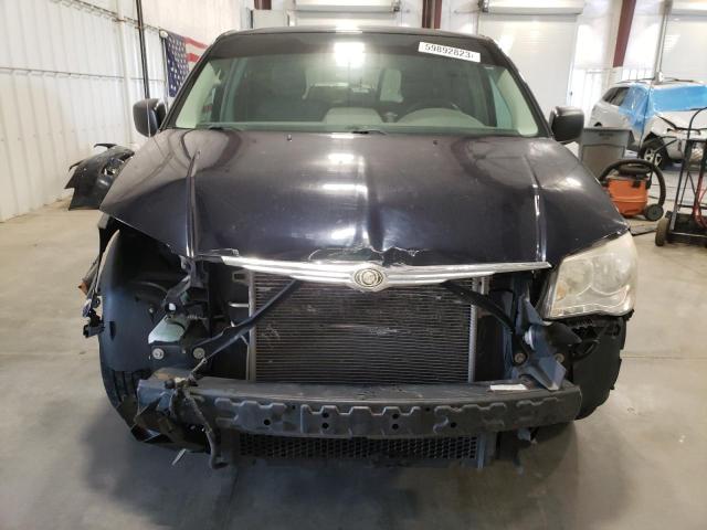 Photo 5 from auction – 2010 CHRYSLER TOWN & COU with VIN 2A4RR4DE4AR178392