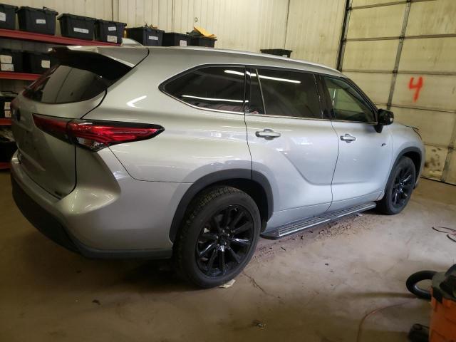 Photo 3 from auction – 2022 TOYOTA HIGHLANDER with VIN 5TDGZRAH4NS104833