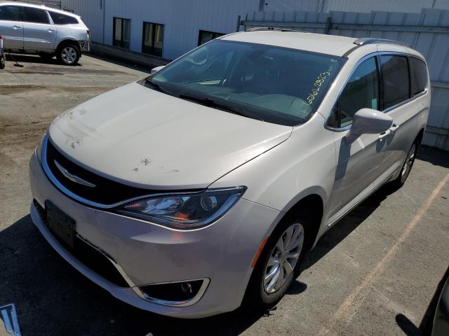 CHRYSLER PACIFICA T 2017 with VIN 2C4RC1BG1HR702604 - Photo from auction