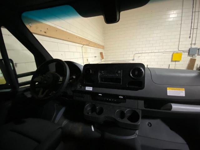 Photo 9 from auction – 2019 MERCEDES-BENZ SPRINTER 3 with VIN WDAPF3CD9KN037537