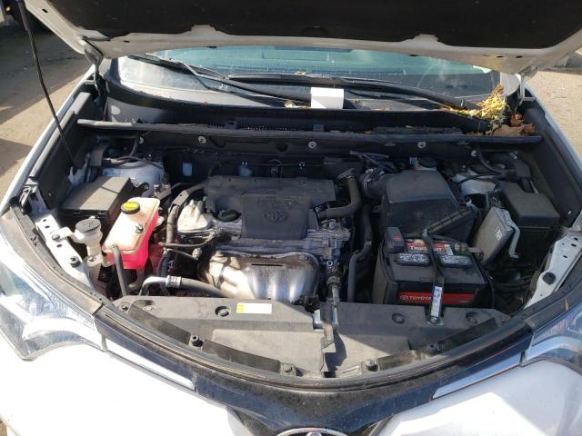 Photo 12 from auction – 2016 TOYOTA RAV4 XLE with VIN 2T3RFREVXGW514541