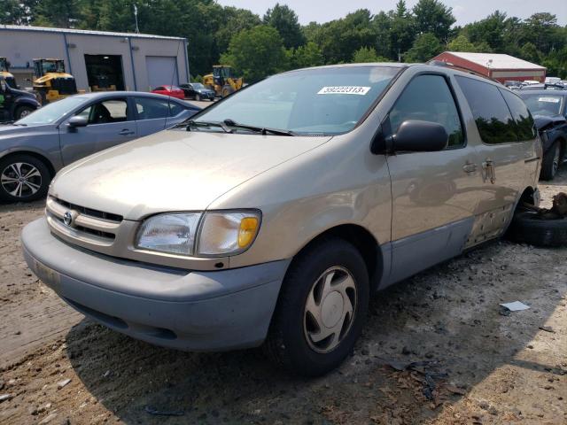 TOYOTA SIENNA LE 2000 with VIN 4T3ZF13C4YU229757 - Photo from auction