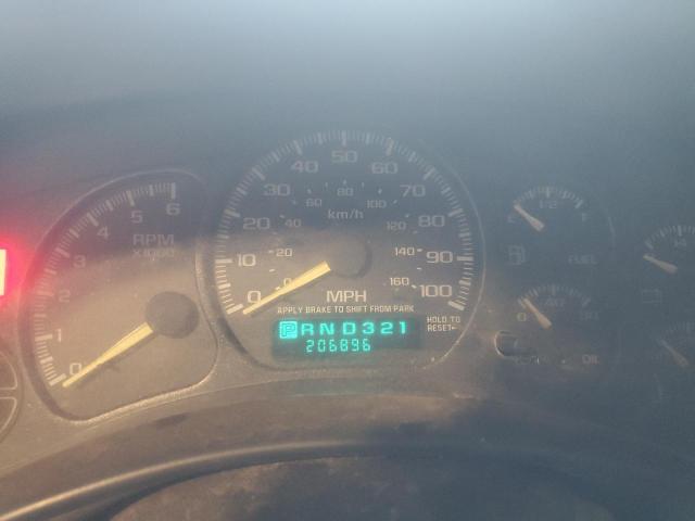 Photo 9 from auction – 2000 CHEVROLET SILVERADO with VIN 1GCEC14W5YZ196168