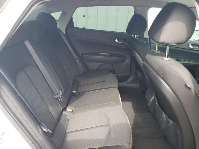 Photo 10 from auction – 2016 KIA OPTIMA LX with VIN 5XXGT4L32GG119115