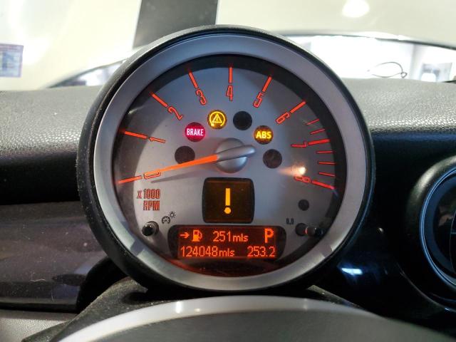 Photo 9 from auction – 2010 MINI COOPER with VIN WMWMF3C58ATZ64139