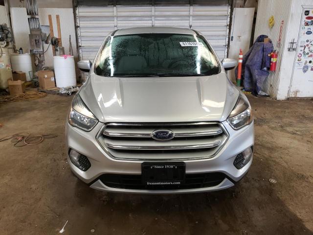 Photo 5 from auction – 2017 FORD ESCAPE SE with VIN 1FMCU9GDXHUC50232