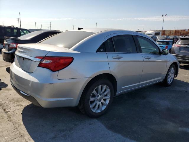 Photo 3 from auction – 2012 CHRYSLER 200 TOURIN with VIN 1C3CCBBB0CN101355