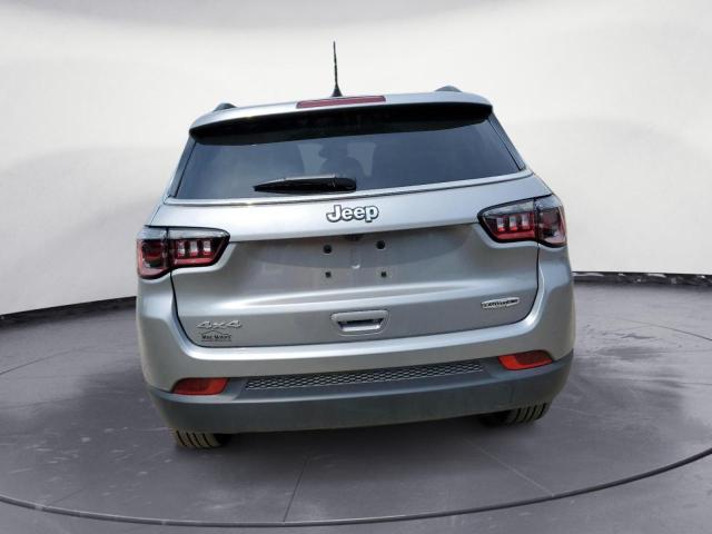 Foto 6 de la subasta – 2022 JEEP COMPASS LA con VIN 3C4NJDFB0NT224270