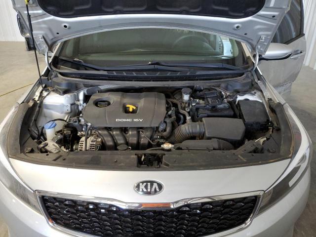 Photo 11 from auction – 2017 KIA FORTE LX with VIN 3KPFK4A7XHE028382