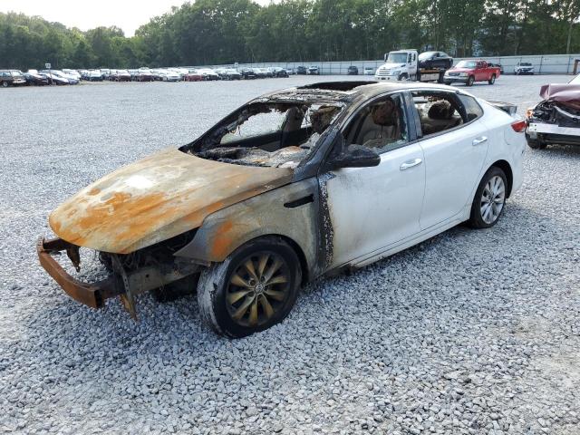KIA OPTIMA EX 2016 with VIN 5XXGU4L35GG103911 - Photo from auction
