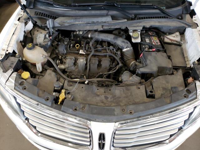 Photo 11 from auction – 2017 LINCOLN MKC RESERV with VIN 5LMTJ3DHXHUL14778