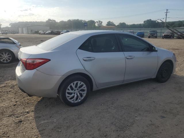 Foto 3 de la subasta – 2018 TOYOTA COROLLA L con VIN 5YFBURHEXJP846029
