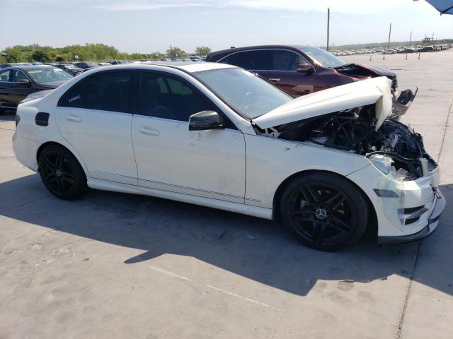 Photo 4 from auction – 2012 MERCEDES-BENZ C 300 4MAT with VIN WDDGF8BB6CA656315