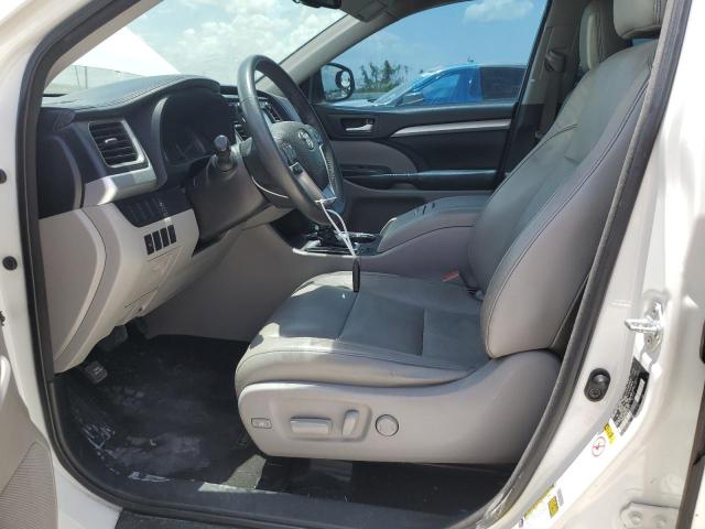 Photo 7 from auction – 2016 TOYOTA HIGHLANDER with VIN 5TDKKRFH4GS143626