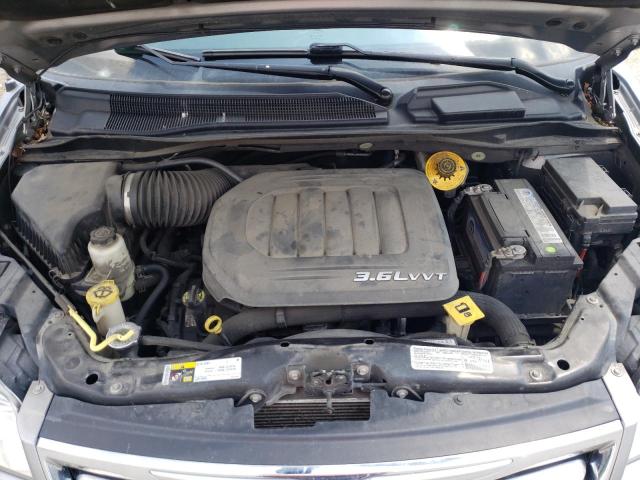 Photo 12 from auction – 2014 CHRYSLER TOWN & COU with VIN 2C4RC1BG1ER132745