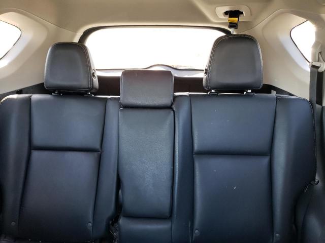 Photo 10 from auction – 2017 TOYOTA RAV4 LIMIT with VIN 2T3YFREV3HW329809
