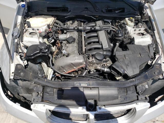 Photo 11 from auction – 2006 BMW 325 I with VIN WBAVB13556KR59496