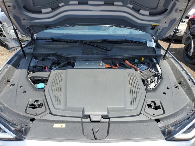 Photo 12 from auction – 2022 AUDI E-TRON SPO with VIN WA13AAGE4NB025989