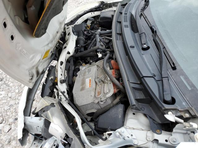 Photo 11 from auction – 2014 TOYOTA PRIUS C with VIN JTDKDTB3XE1070693