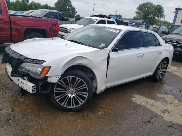 CHRYSLER 300 S 2013 مع رقم تعريف المركبة 2C3CCABG8DH527648 - صورة من المزاد