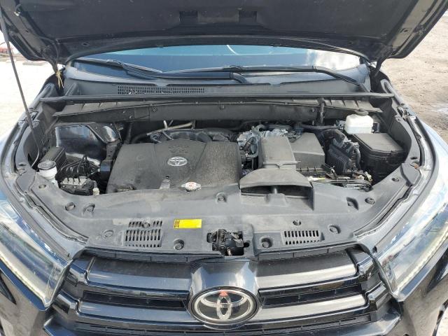 Photo 12 from auction – 2019 TOYOTA HIGHLANDER with VIN 5TDKZRFH4KS330269
