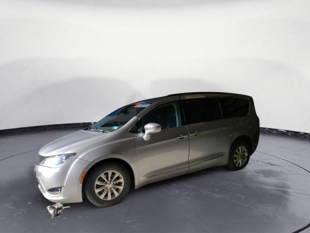 CHRYSLER PACIFICA T 2017 с VIN 2C4RC1BG0HR593942 - Снимка от търг