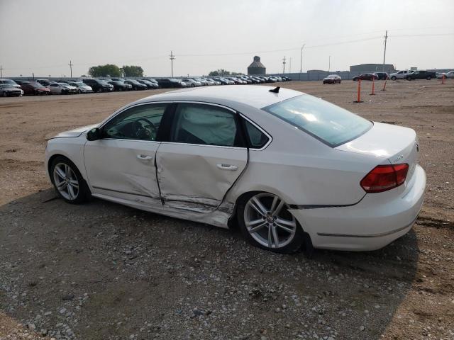 Photo 2 from auction – 2015 VOLKSWAGEN PASSAT SE with VIN 1VWBV7A30FC069836
