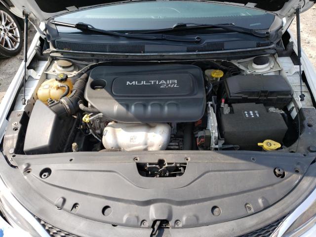 Photo 11 from auction – 2016 CHRYSLER 200 with VIN 1C3CCCAB5GN161323