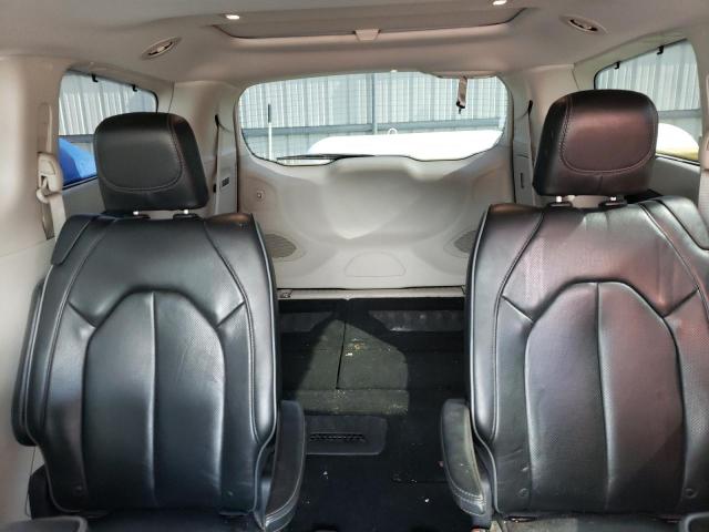 Photo 10 from auction – 2017 CHRYSLER PACIFICA L with VIN 2C4RC1GG2HR804986