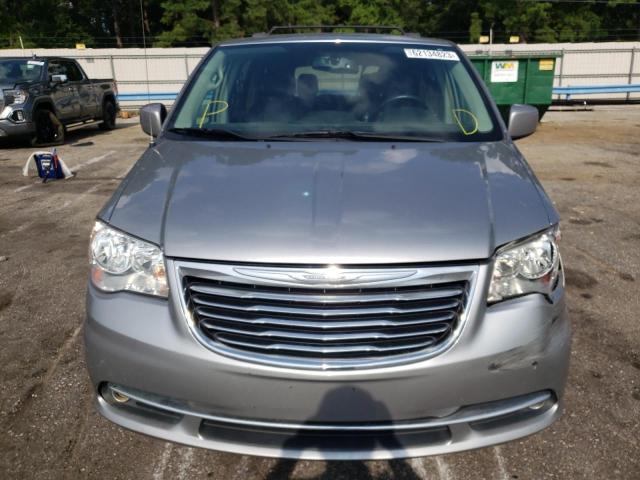 Photo 5 from auction – 2016 CHRYSLER TOWN & COU with VIN 2C4RC1BG6GR296205