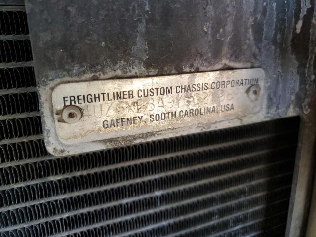 Photo 10 from auction – 2000 FREIGHTLINER CHASSIS X with VIN 4UZ6XFBA9YCG21986
