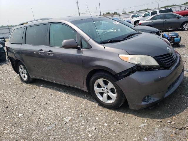 Photo 4 from auction – 2014 TOYOTA SIENNA LE with VIN 5TDKK3DC1ES483415