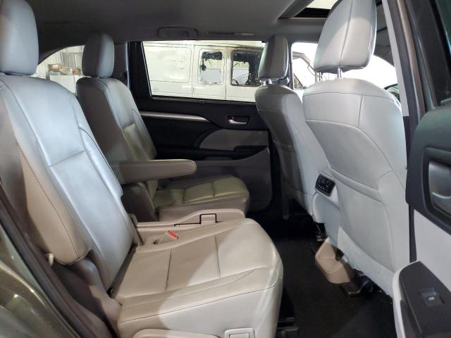 Photo 11 from auction – 2017 TOYOTA HIGHLANDER with VIN 5TDJZRFH3HS356575