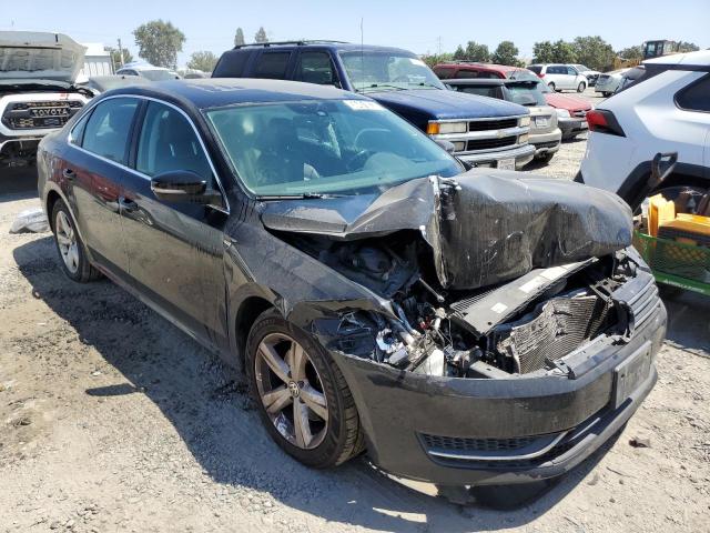 Photo 4 from auction – 2014 VOLKSWAGEN PASSAT S with VIN 1VWAS7A3XEC040900