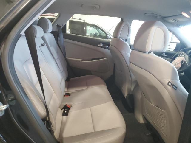 Photo 10 from auction – 2017 HYUNDAI TUCSON LIM with VIN KM8J3CA48HU537066
