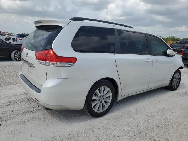 Photo 3 from auction – 2012 TOYOTA SIENNA XLE with VIN 5TDYK3DC7CS254163