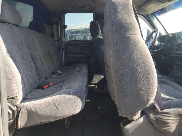 Photo 10 from auction – 2002 CHEVROLET SILVERADO with VIN 1GCHK29U72E280777