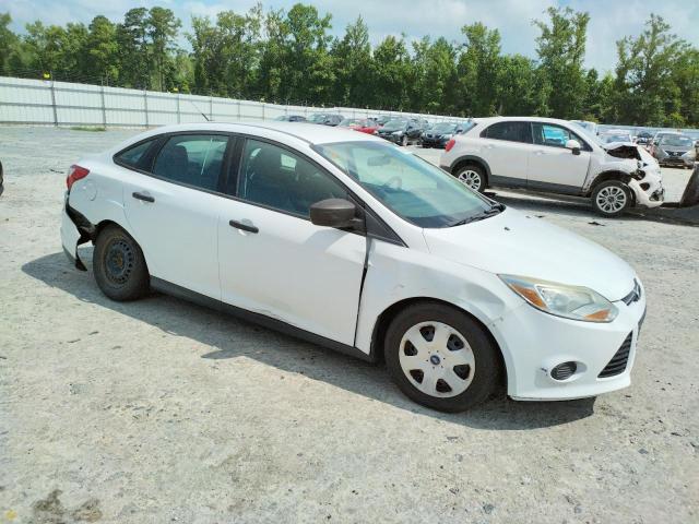 Photo 4 from auction – 2014 FORD FOCUS S with VIN 1FADP3E24EL272328