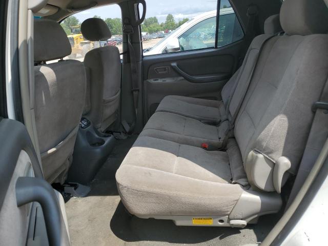 Photo 11 from auction – 2004 TOYOTA SEQUOIA SR with VIN 5TDBT44A54S223843