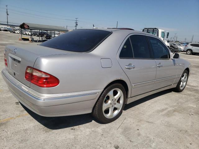 Photo 3 from auction – 2002 MERCEDES-BENZ E-CLASS with VIN WDBJF65J82B485159