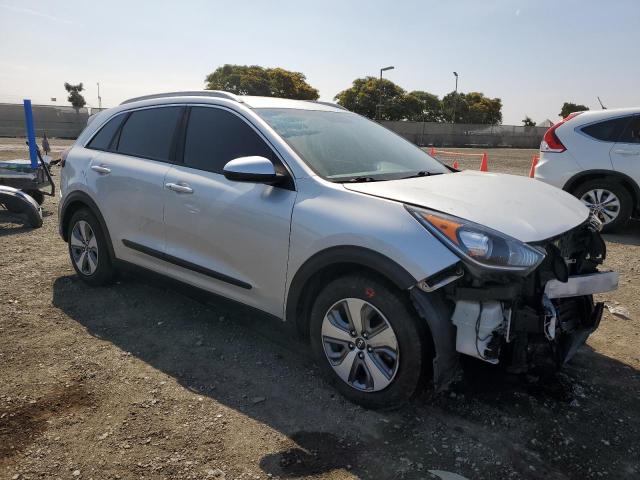 Photo 4 from auction – 2017 KIA NIRO FE with VIN KNDCB3LC3H5083193
