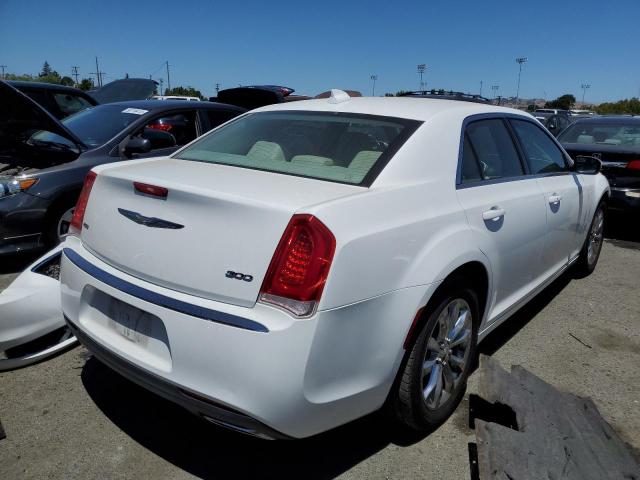 Photo 3 from auction – 2015 CHRYSLER 300 LIMITE with VIN 2C3CCARG5FH842335