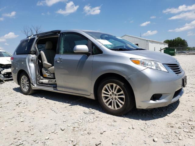 Photo 4 from auction – 2011 TOYOTA SIENNA XLE with VIN 5TDYK3DC5BS069558