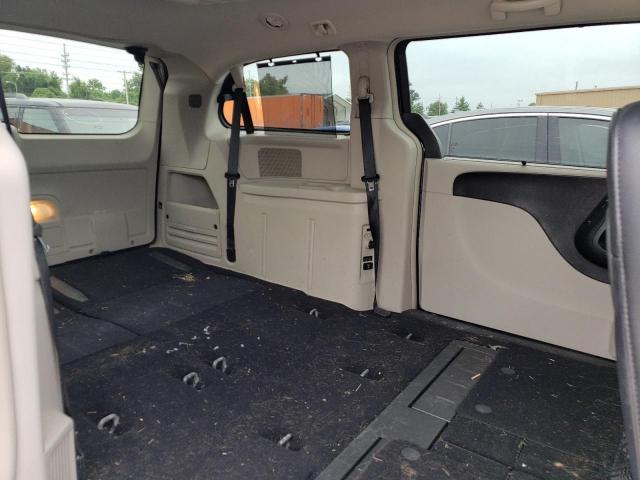 Photo 11 from auction – 2013 CHRYSLER TOWN & COU with VIN 2C4RC1CG1DR709335