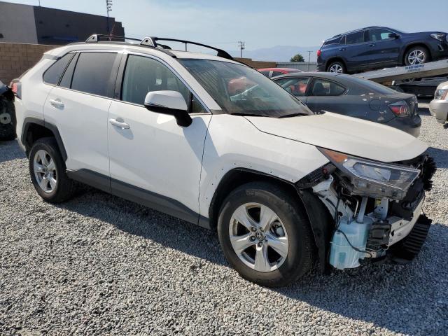 Photo 4 from auction – 2021 TOYOTA RAV4 XLE with VIN 2T3W1RFVXMC118431
