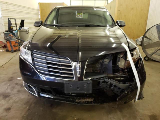Photo 5 from auction – 2019 LINCOLN MKT with VIN 2LMHJ5AT4KBL03810
